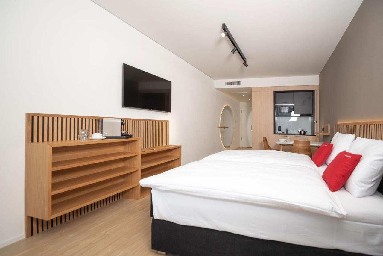 Tailormade Hotel Bab Bachenbuelach Bachenbulach Exteriör bild